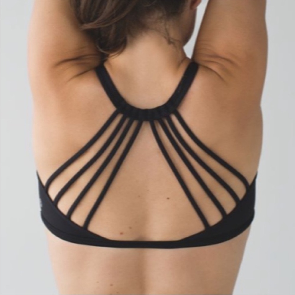LULULEMON LIGHTEN UP BRA 6 GREY
